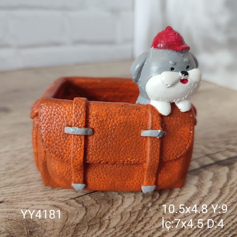 YY4181 Çanta İçinden Çıkan Köpek Saksı YY4181 Çanta İçinden Çıkan Köpek Saksı
