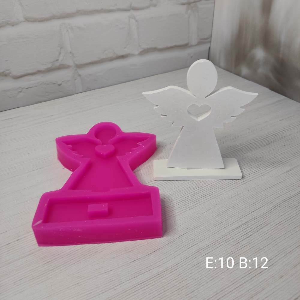 YY0010 Ortası Kalpli Melek, Tabanlıklı Silikon Kalıp