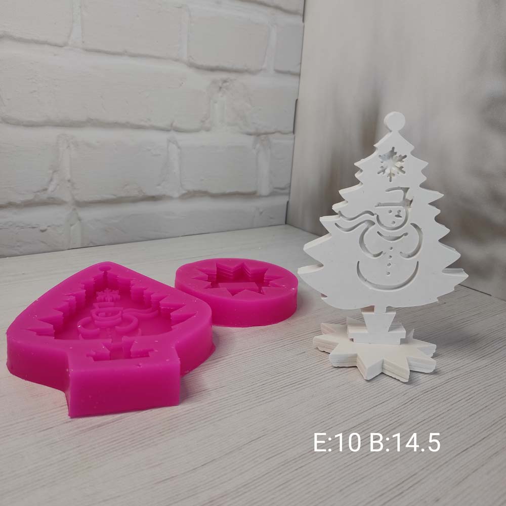 YY0051 Kardan Adam İşlemeli Çam Ağacı Tabanlıklı Silikon Kalıp