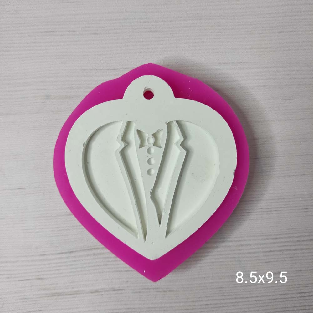 YY0096 Damat Elbise Desenli Kalp Silikon Kalıp