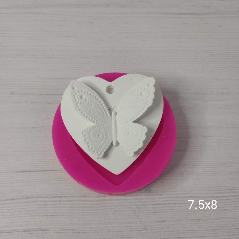 YY0122 Kalp Üzeri Kelebekli Silikon Kalıp