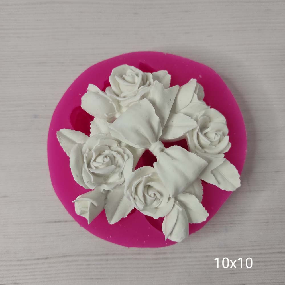 YY0185 Ortası Fiyonklu Güller Silikon Kalıp