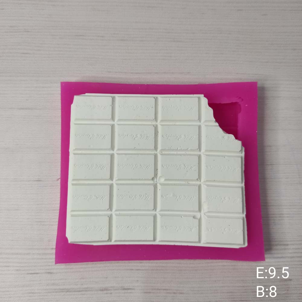 YY0240-Çikolata  Ucu Isırık Silikon Kalıp-9,5x9cm