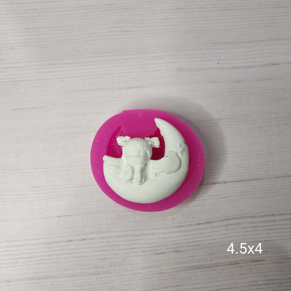 YY0295 Ay Üzerinde Kız Çocuk Silikon Kalıp