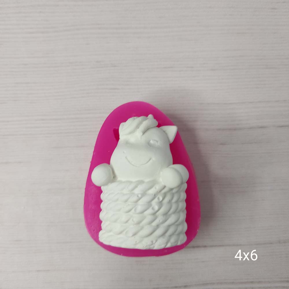 YY0326 Sepetteki Unicorn Silikon Kalıp