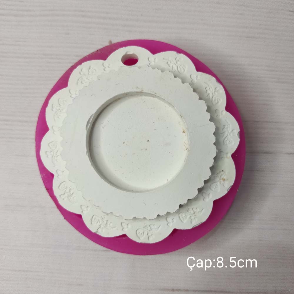 YY0394 Gül Desenli Fırfırlı Askılı Yuvarlak Çerçeve Silikon Kalıp