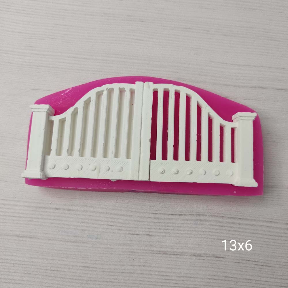 YY0501 Ortası Bombeli Trabzan Silikon Kalıp