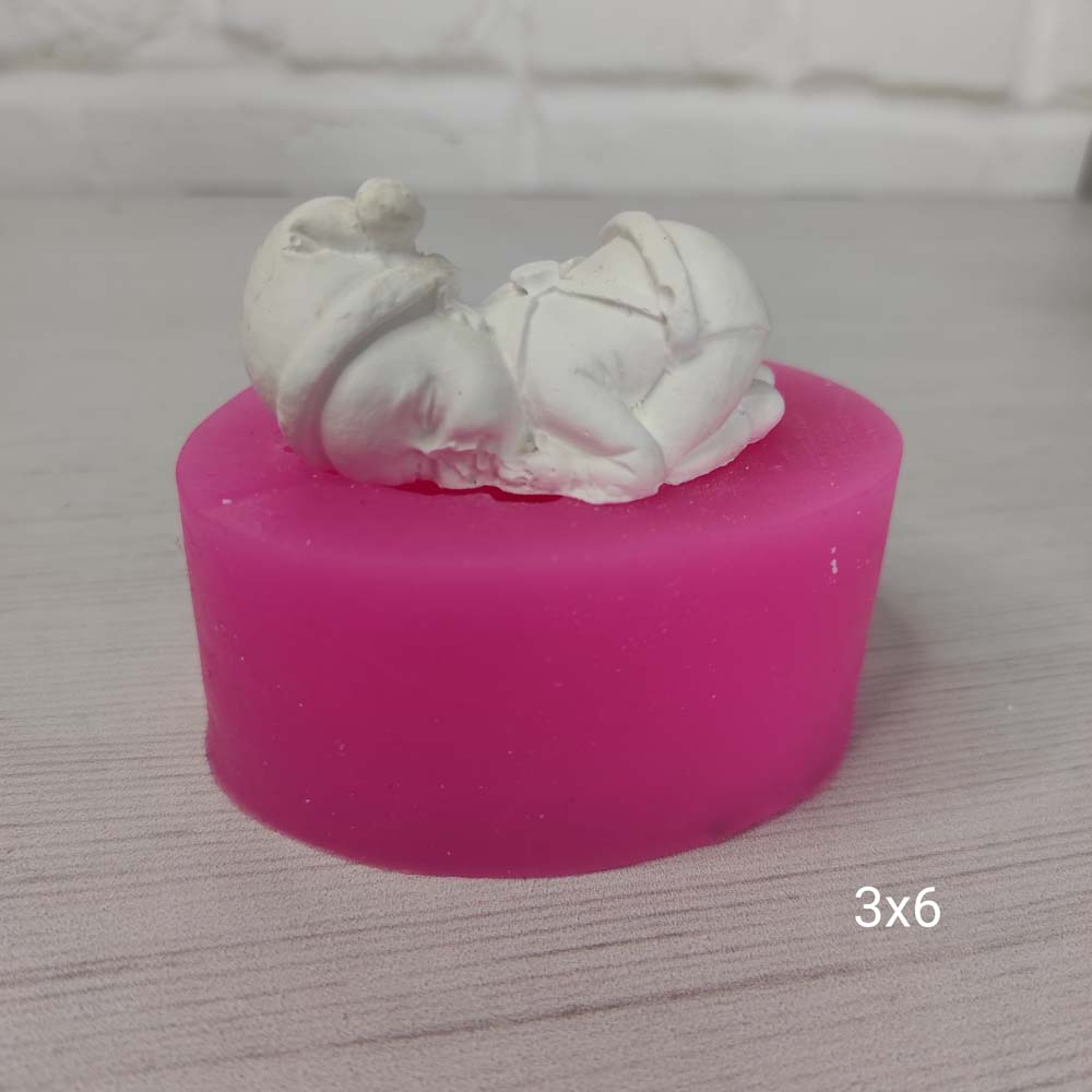 YY0601 Yüz Üstü Uyuyan Şapkalı Bebek Silikon Kalıp