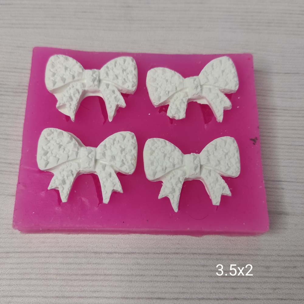 YY0689 Yıldız Desenli Dörtlü Fiyonk Silikon Kalıp YY0689 Yıldız Desenli Dörtlü Fiyonk Silikon Kalıp