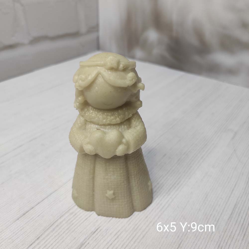 YY1428-Elinde Kalp Tutan Melek Kız Silikon Kalıp