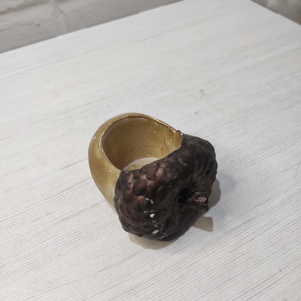 YY1435-Palamut Saksı Silikon Kalıp-Ölçü: 11X7,5 Y:6.3 İç Ölçü: 5X4,5 D:4 YY1435-Palamut Saksı Silikon Kalıp-Ölçü: 11X7,5 Y:6.3 İç Ölçü: 5X4,5 D:4