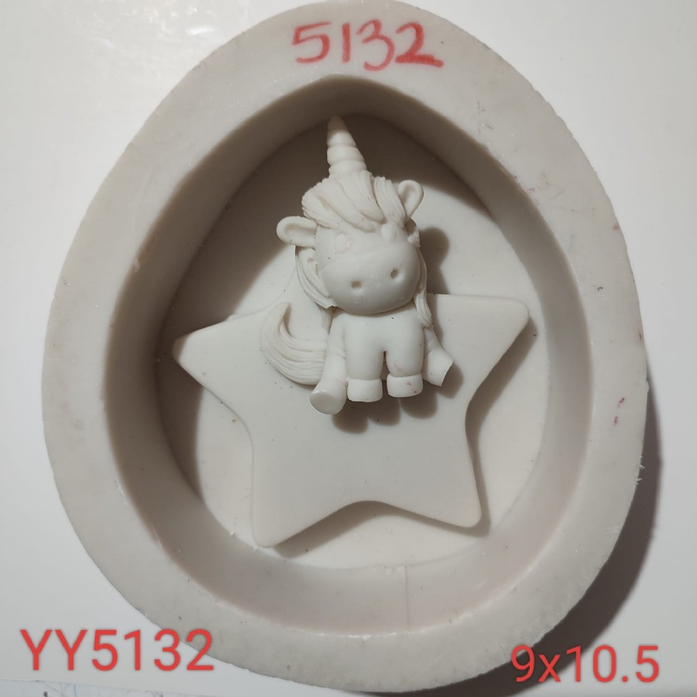 YY5132 - PONY FİGÜRLÜ YILDIZ - SİLİKON KALIP 